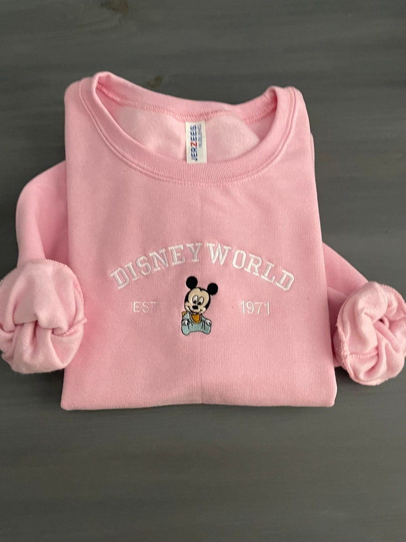 Disneyworld Mickey Embroidered Sweatshirt