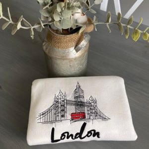 London England Vintage Embroidered Sweatshirt